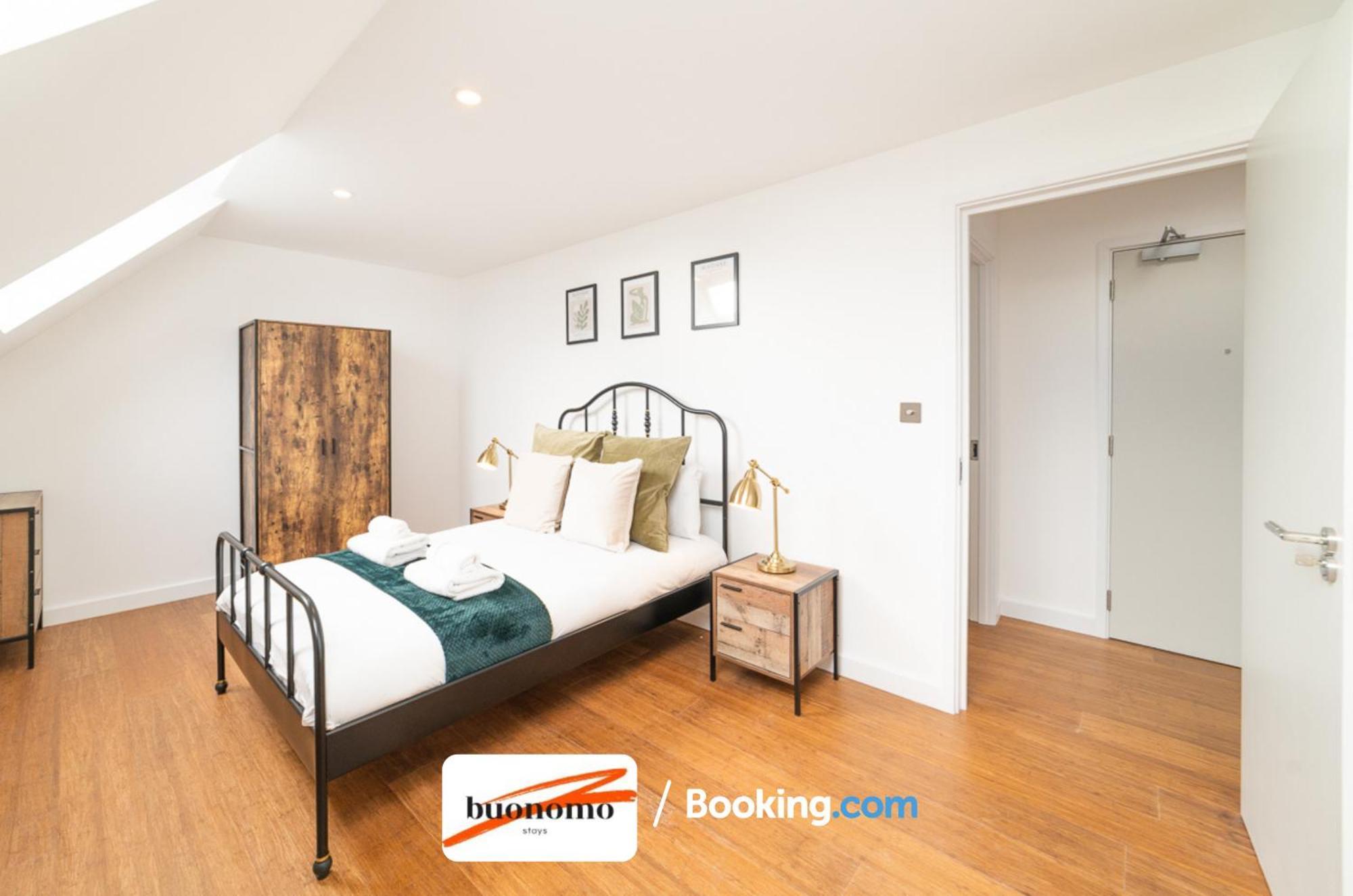 Two Bedroom Apartment At Buonomo Stays Short Lets & Serviced Accommodation London Exteriör bild
