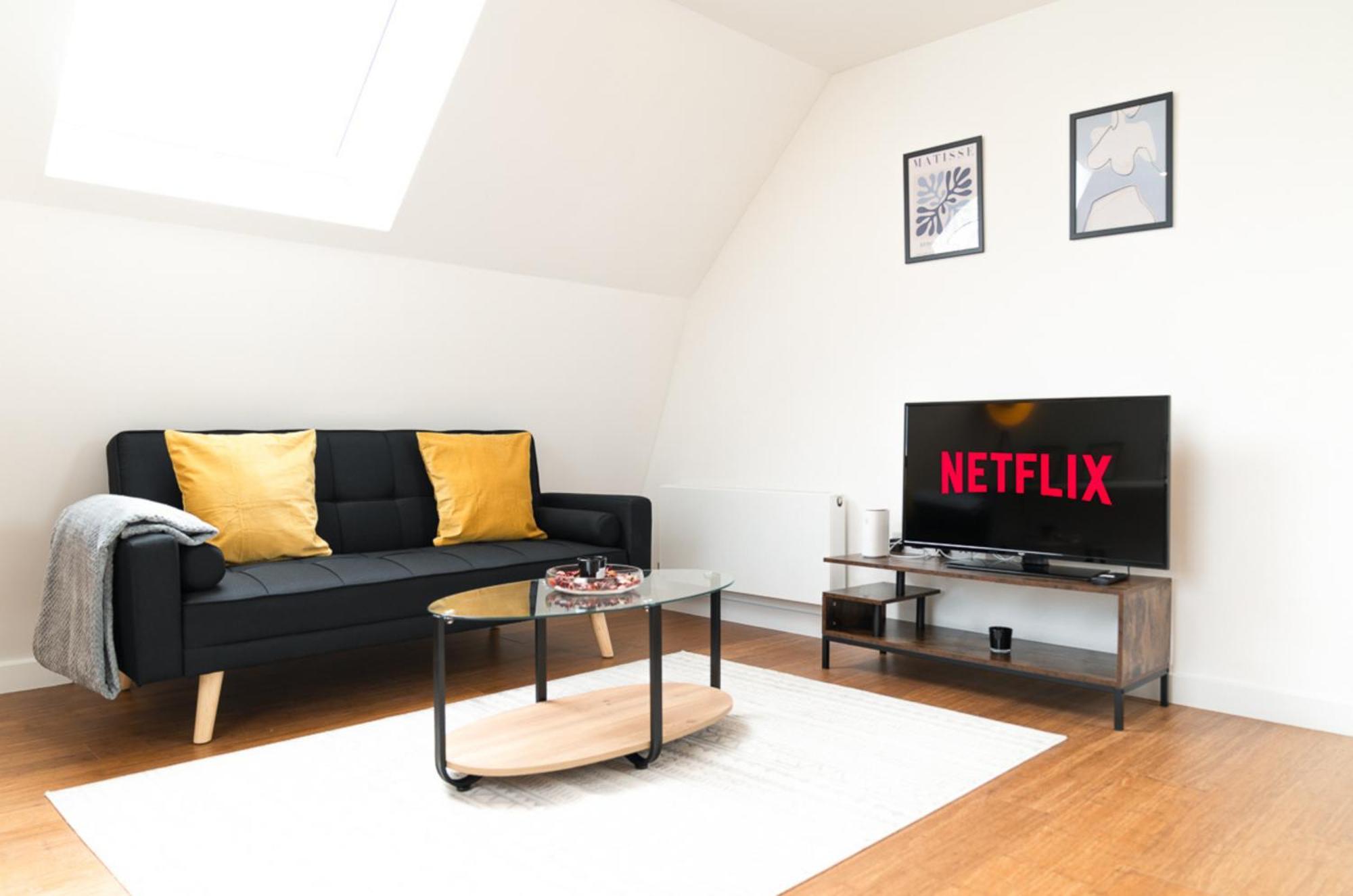Two Bedroom Apartment At Buonomo Stays Short Lets & Serviced Accommodation London Exteriör bild