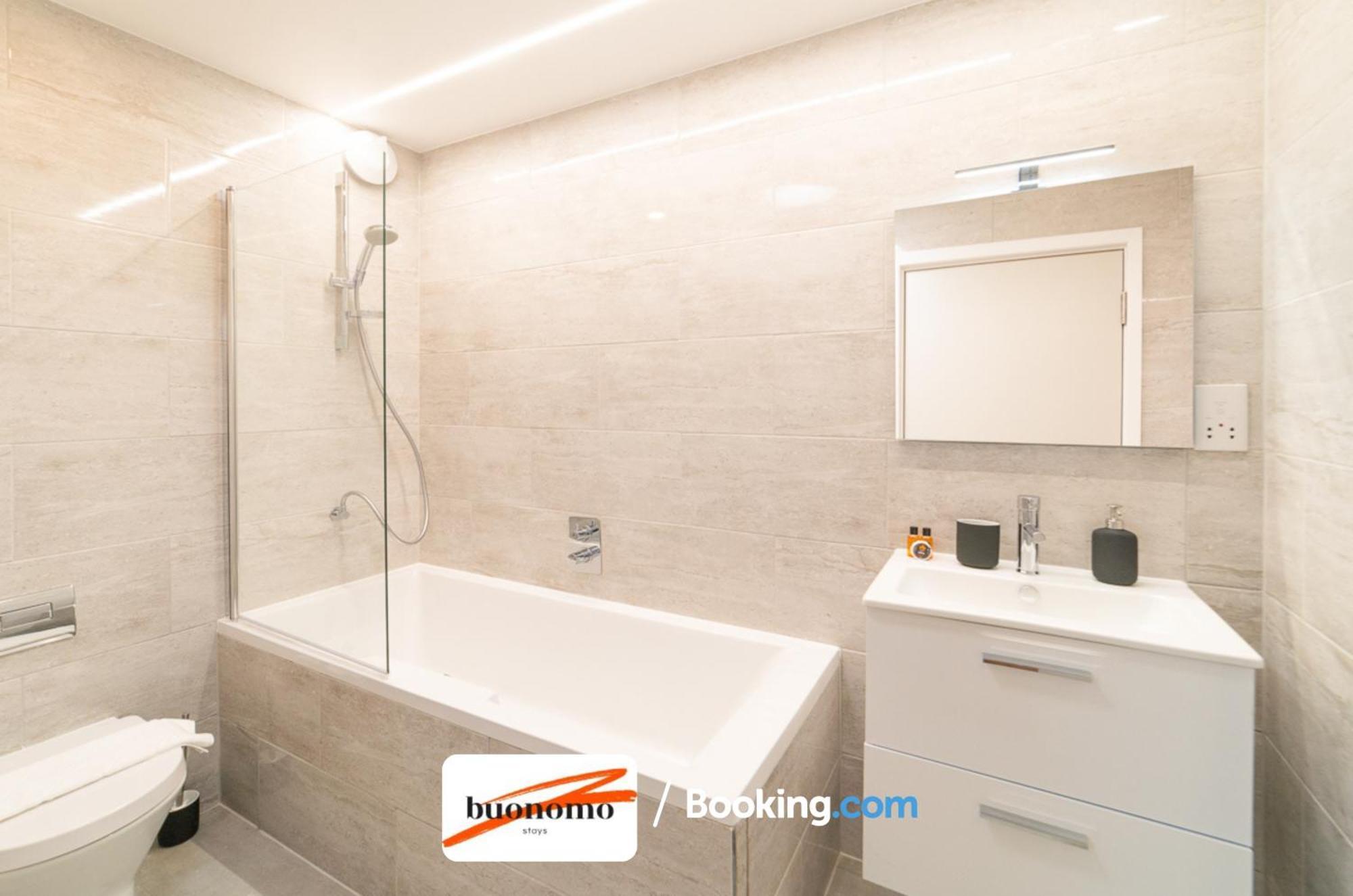 Two Bedroom Apartment At Buonomo Stays Short Lets & Serviced Accommodation London Exteriör bild
