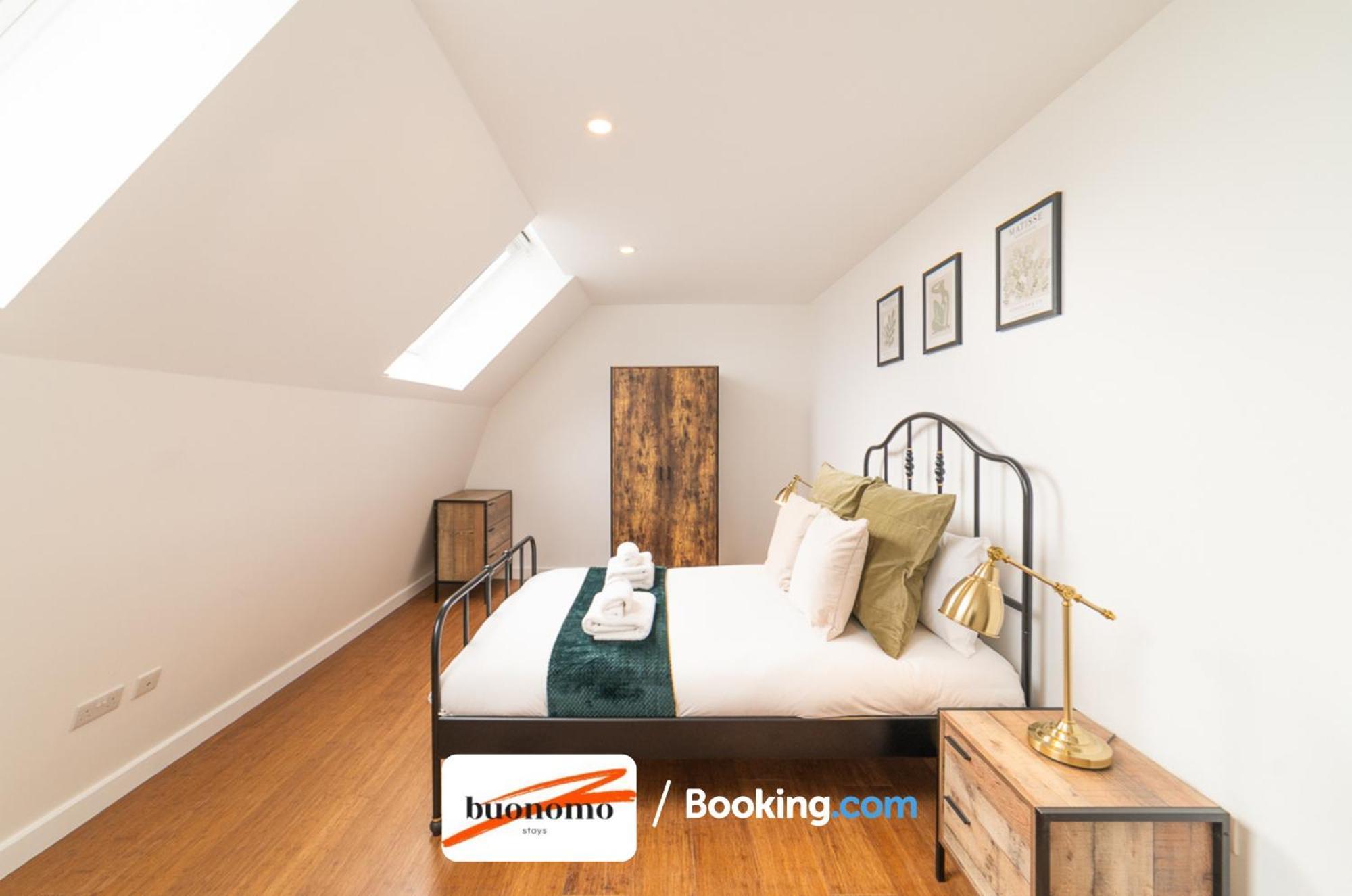 Two Bedroom Apartment At Buonomo Stays Short Lets & Serviced Accommodation London Exteriör bild